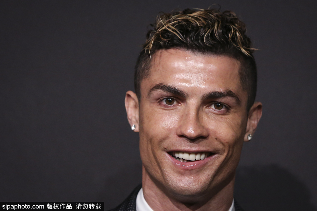 官方：大阪钢巴任命前本菲卡助教詹斯·维辛为球队新帅（大阪钢巴官宣：前本菲卡助教詹斯·维辛出任主教练）