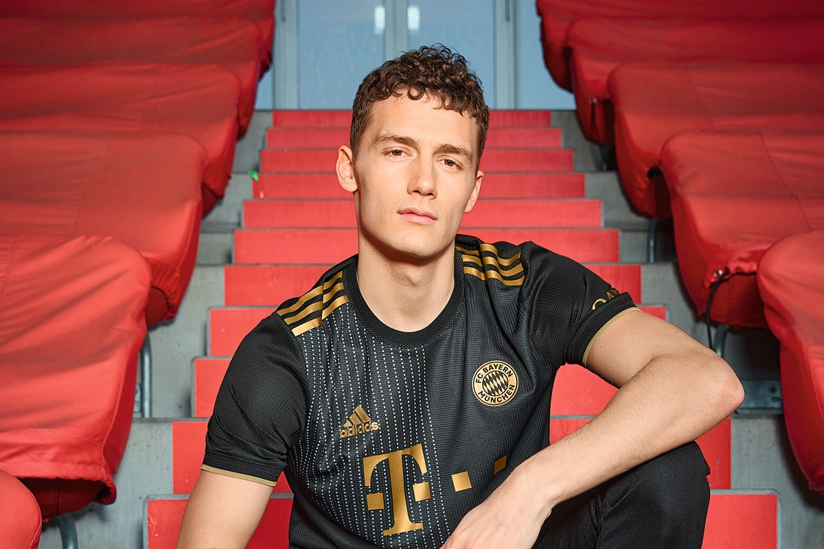 约基奇单节7中7怒砍19分，掘金单节轰下40分（约基奇单节7投全中砍下19分，掘金一节轰出40分）