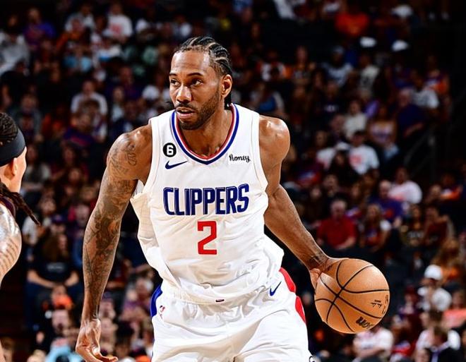 全市场：尤文与那不勒斯对格雷茨卡有意，正关注其续约情况（全市场：尤文和那不勒斯有意格雷茨卡，正密切关注其续约进展）