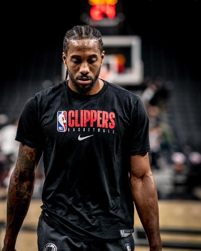 FIFA年度最佳男足教练候选：恩里克、斯洛特、弗里克在列（FIFA年度最佳男足教练候选名单出炉：恩里克、斯洛特、弗里克入选）