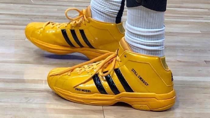 陈哲宣得到津门虎赛季首红，中超所有球队本赛季都有红牌入账（陈哲宣吃到津门虎赛季首张红牌，中超本季无一队零红牌）