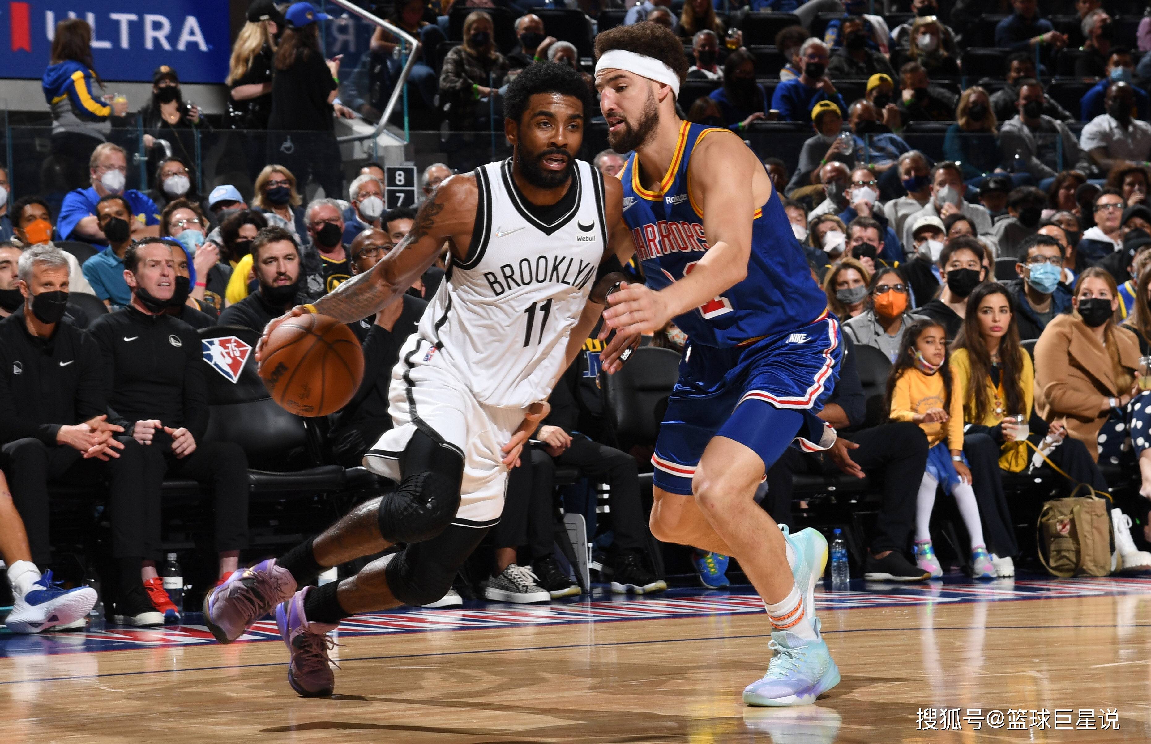 阿斯：皇马对贝林被肘后裁判未看回放感到愤怒，认为标准不一（阿斯：皇马不满裁判未回看贝林被肘，质疑判罚尺度不一）