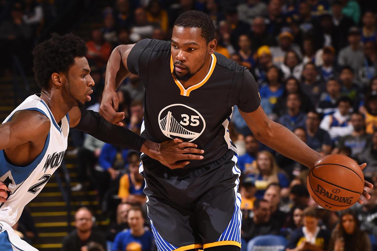 雷霆大胜太阳49分，创NBA杯历史最大单场赢球净胜分（雷霆以49分狂胜太阳，刷新NBA杯单场最大净胜分纪录）