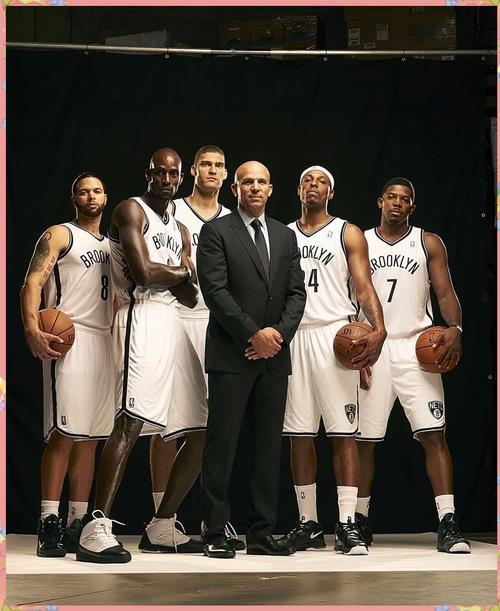 卡萨诺：卡拉格谈萨拉赫之前应该先漱口，他每次说话都在胡扯（卡萨诺抨击卡拉格：点评萨拉赫前先漱口，他动不动就胡扯）