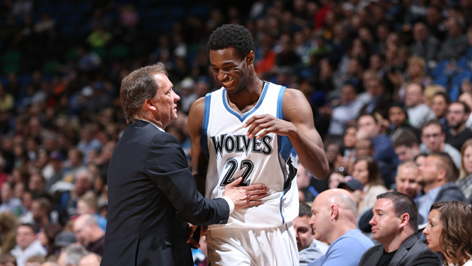 4000万的小魔兽？东一队新顶薪！这一把值得吗？（东部第一队砸下4000万顶薪签“小魔兽”，究竟值不值？）