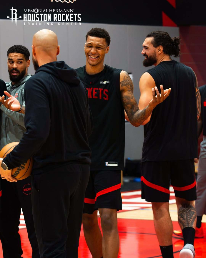 罗马诺：皇马退出科纳特争夺战，利物浦不会无限期等球员决定（罗马诺：皇马放弃竞逐科纳特，利物浦不再无限期等待球员抉择）